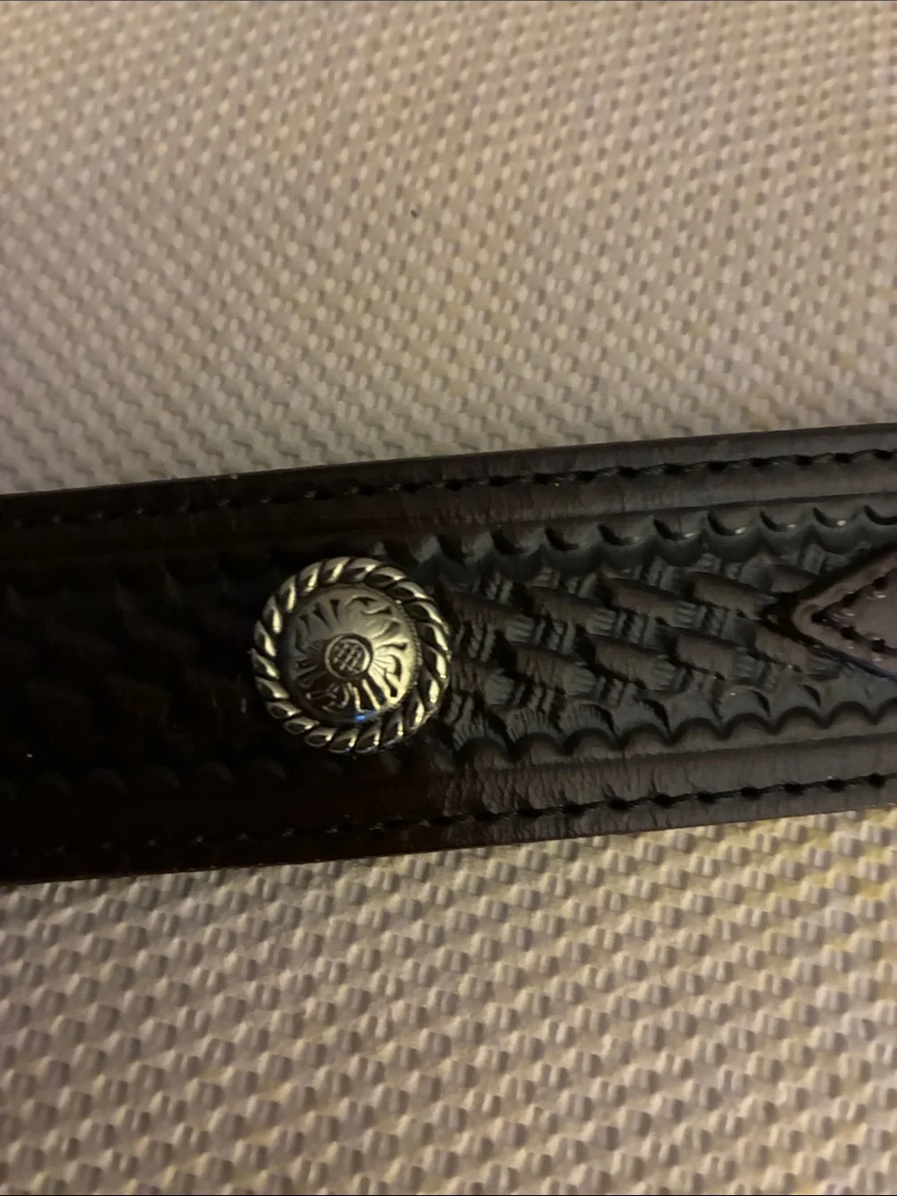 Wrangler True Vintage Western Dark Brown Leather Belt w/Engraved Silver Buckle